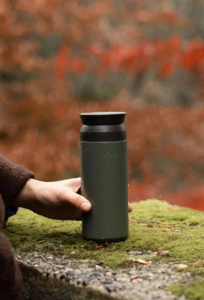 Kinto reisekopp - ash green - 350ml